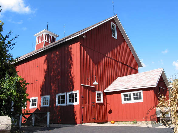 farm, farmhouse, red barn, architecture, building, photo, free photo, stock photos, royalty-free image