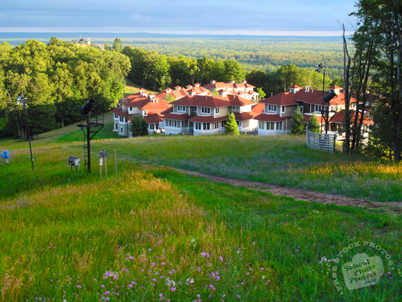 villa, resort, houses, vacation house, village, landscape, architecture, building, free foto, free photo, picture, image, free images download, stock photography, stock images, royalty-free image