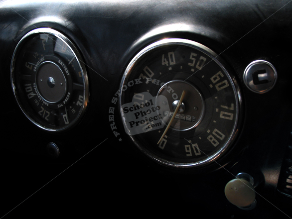antique car, dashboard, speedometer, car, auto, automobile, transportation photos, free foto, free photo, picture, image, free images download, stock photography, stock images, royalty-free image