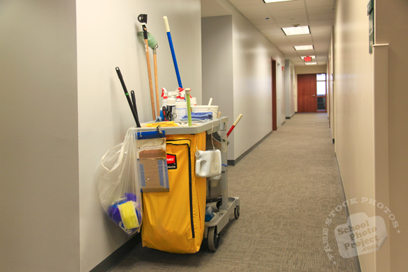 janitor cart, cleaning cart, daily objects, free stock photo, picture, free images download, stock photography, royalty-free image