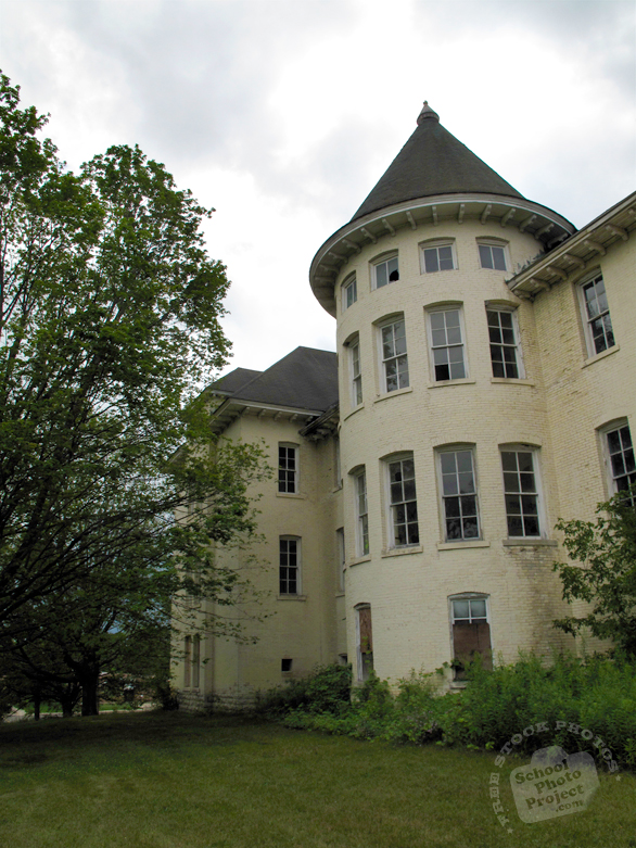 castle, abandoned building, old building, damaged building, vintage architecture, free stock photos, free images, royalty-free image