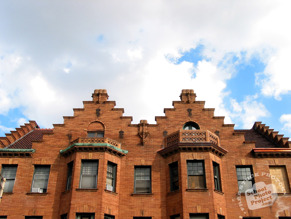 architecture, vintage building, building facade, brick house, retro architecture, free foto, free photo, picture, image, free images download, stock photography, stock images, royalty-free image