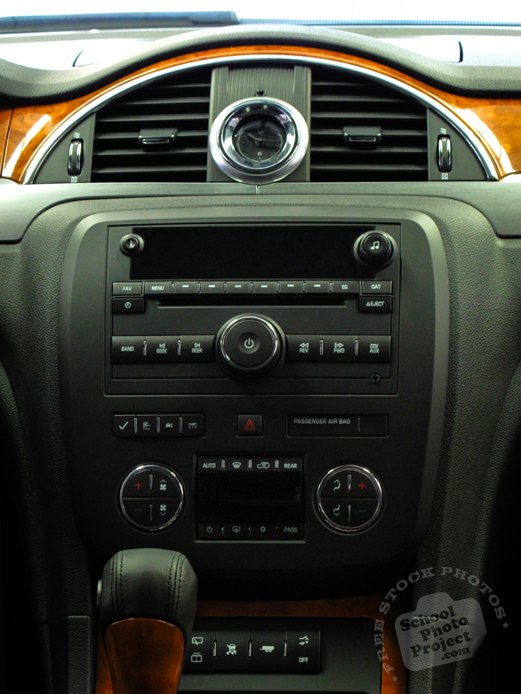 Buick's dashboard, dashboard, car, automobile, free foto, free photo, picture, image, free images download, stock photography, stock images, royalty-free image