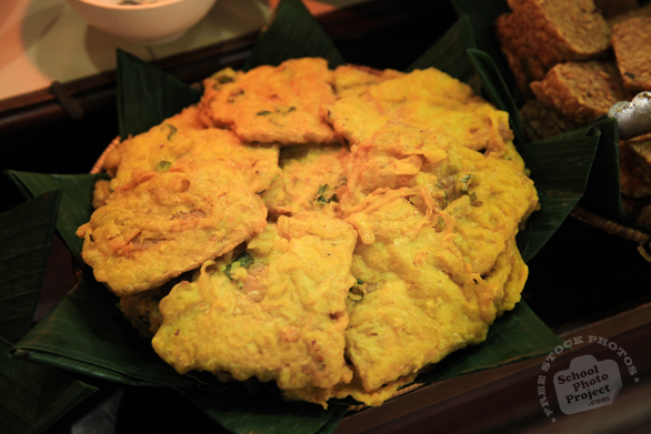 tempe, fermented soybeans, tempe mendoan, fried tempeh, Sundanese food, Indonesian local food, food photos, free photo, stock photo, picture, stock images, royalty-free image