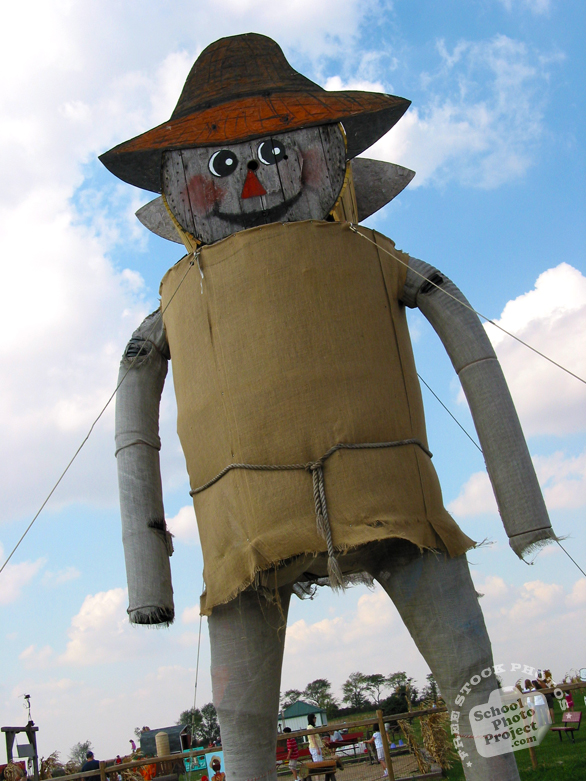 scarecrow, effigy, wooden statue, farm ornament, Halloween ornament, daily objects, stock photos, free foto, free photos, free images download, stock photography, stock images, royalty-free image